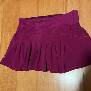 Lululemon pace rival pleated tenis skirt magenta size 6